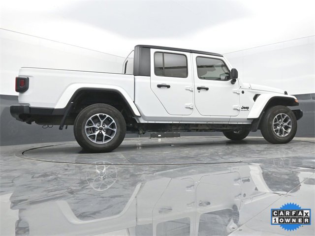 Used 2024 Jeep Gladiator Sport image 42
