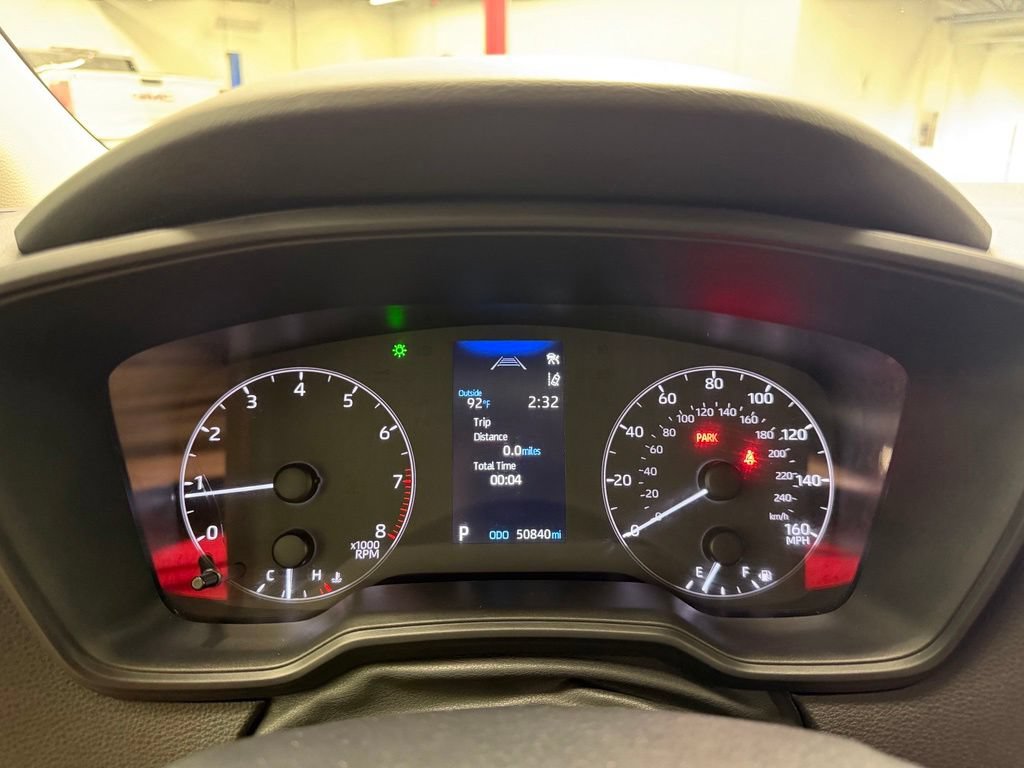 Used 2025 Toyota Corolla LE FWD image 23