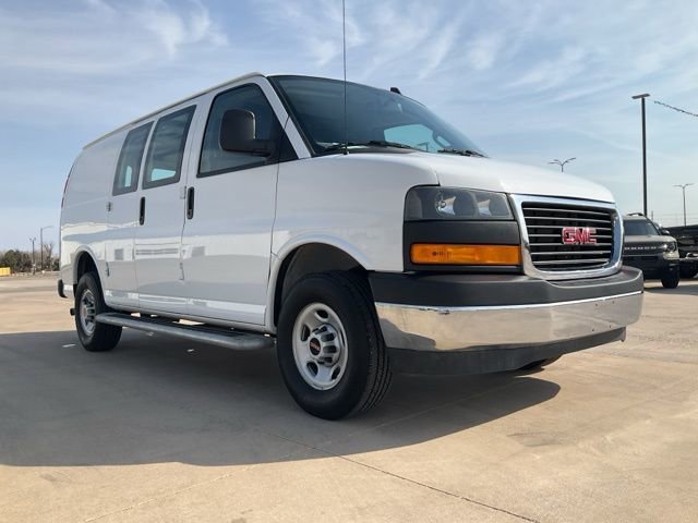 Used 2024 GMC Savana 2500 w/ Driver Convenience Package RWD image 23