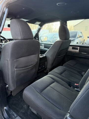Used 2016 Ford Expedition EL XLT image 22