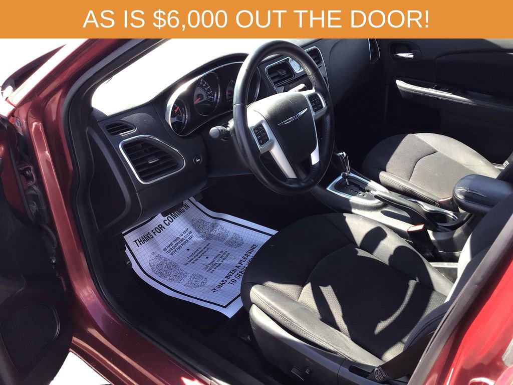 Used 2013 Chrysler 200 Touring FWD image 9