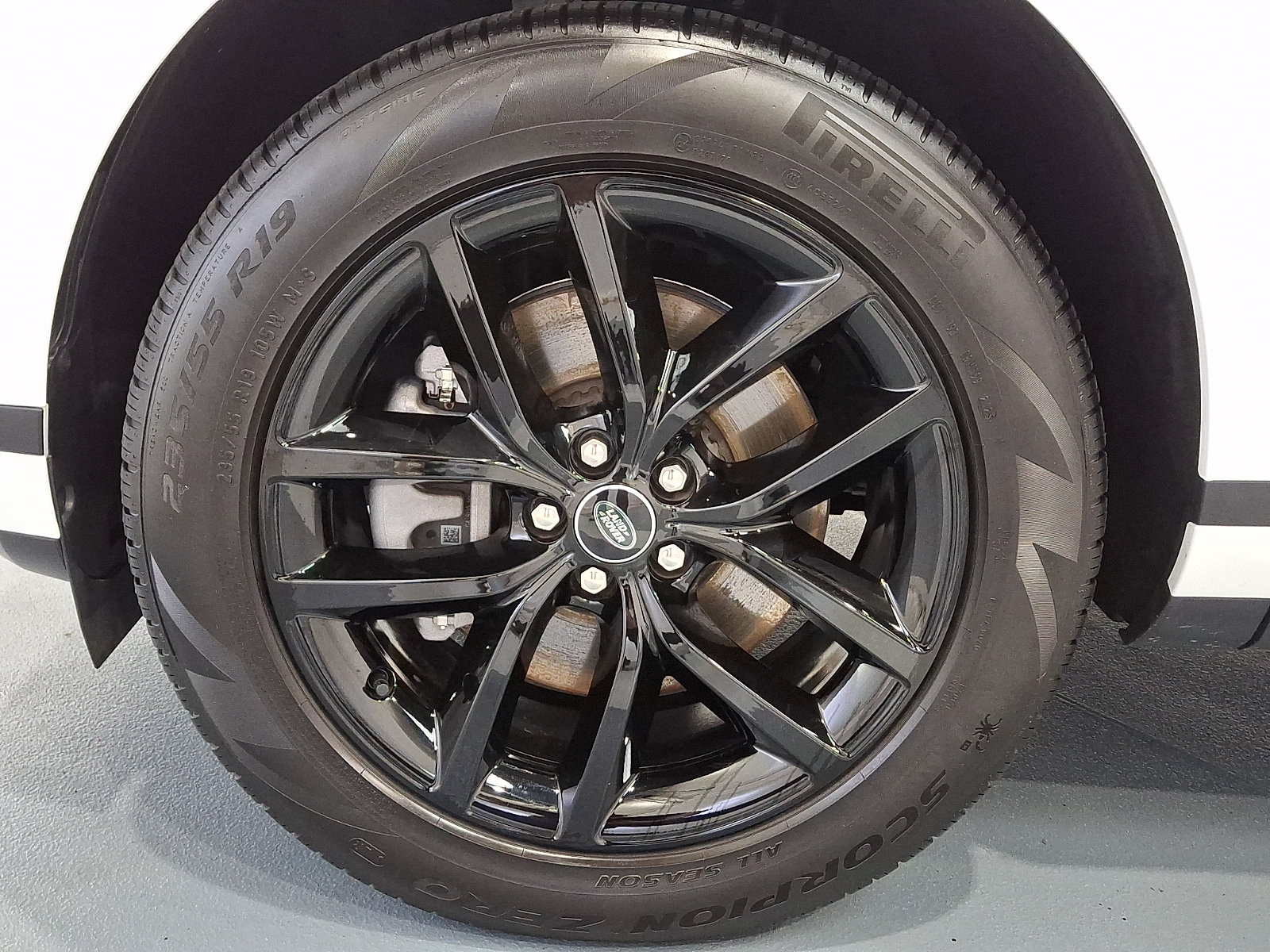 Certified 2026 Land Rover Range Rover Evoque S AWD/4WD image 9