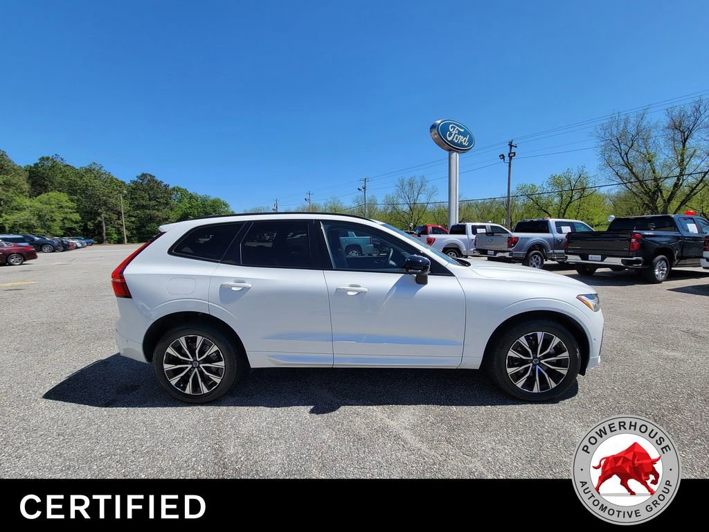 Used 2024 Volvo XC60 B5 Plus image 7