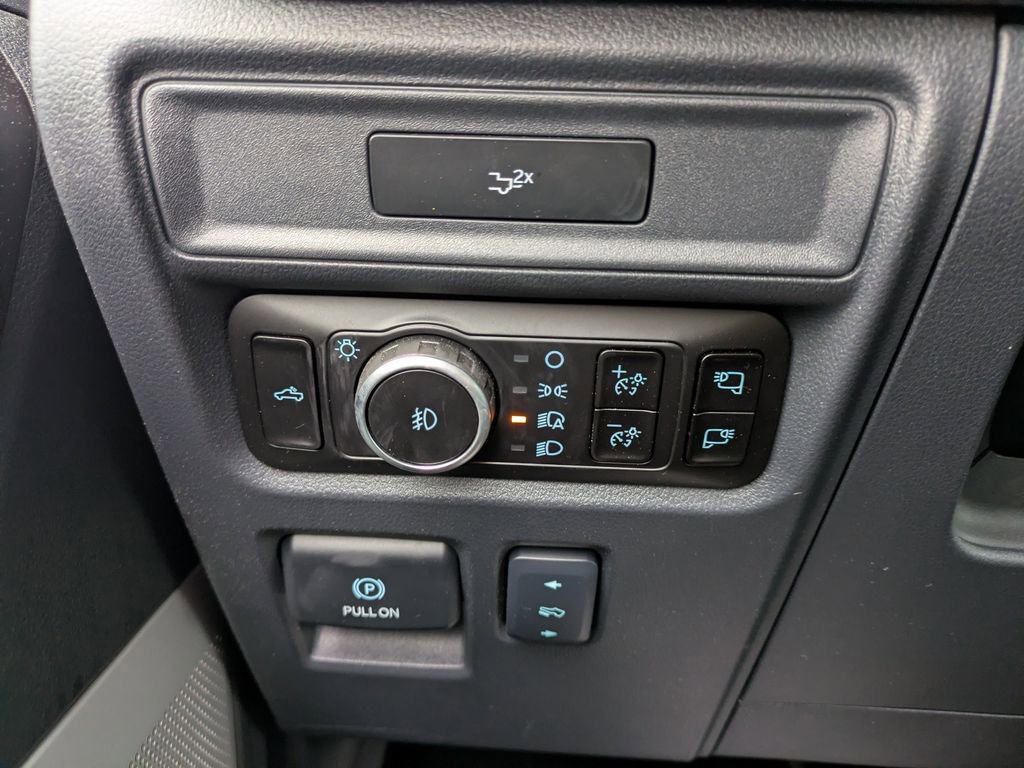 New 2026 Ford F150 Lariat w/ Equipment Group 502A High image 30