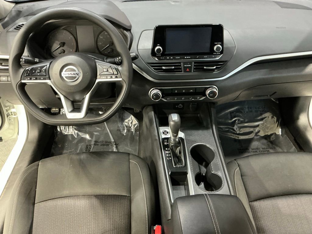 Used 2022 Nissan Altima 2.5 S image 9