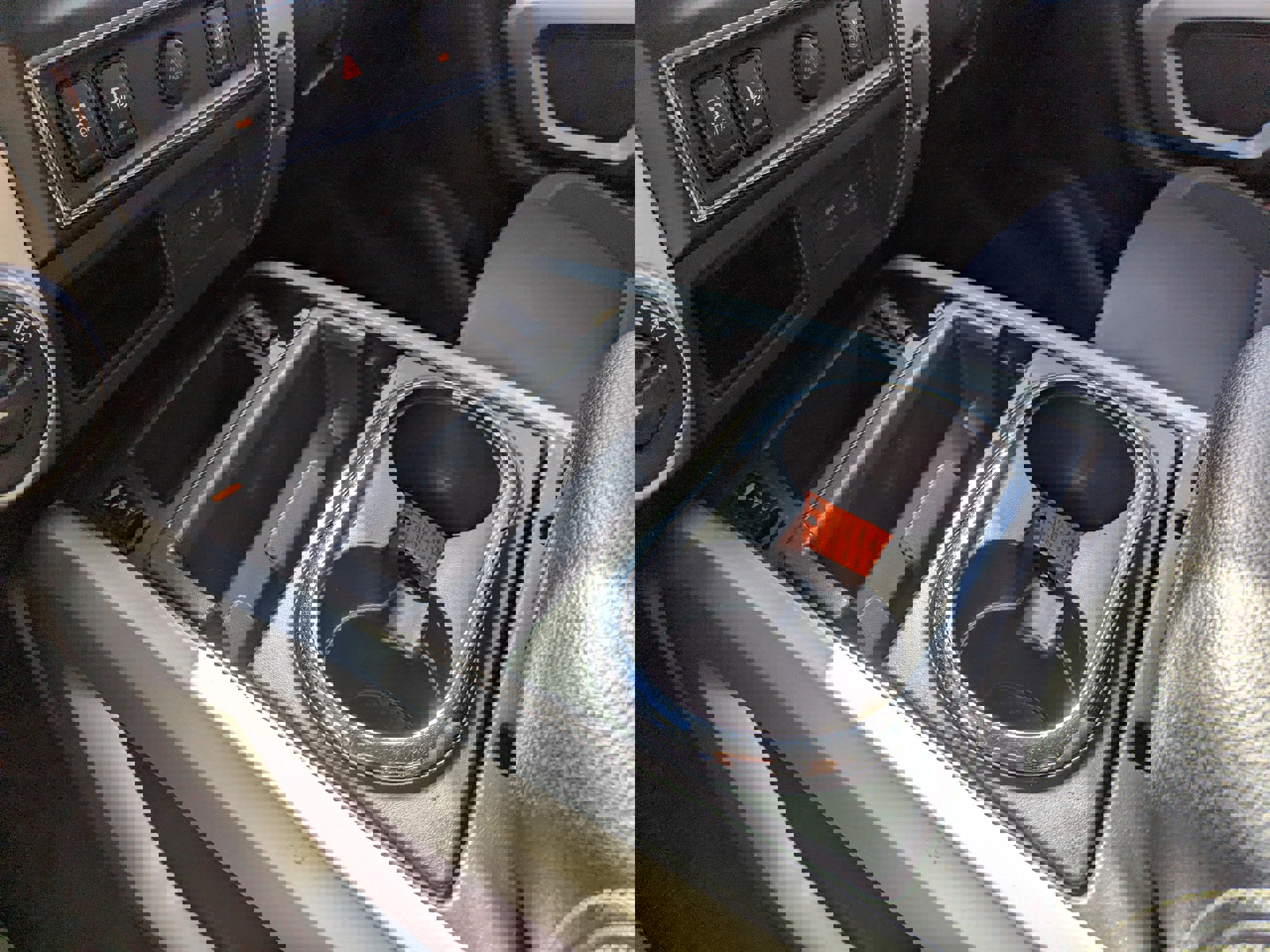 Used 2020 Nissan Titan SV w/ SV Convenience Package image 25