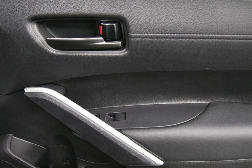 Used 2023 Toyota Corolla Cross AWD Hybrid image 26