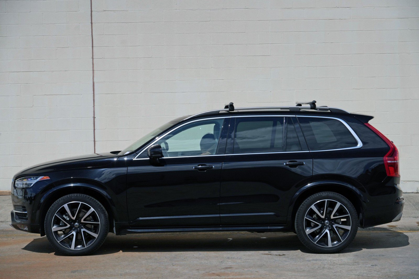 Used 2019 Volvo XC90 T6 Momentum w/ Advanced Package AWD/4WD image 46
