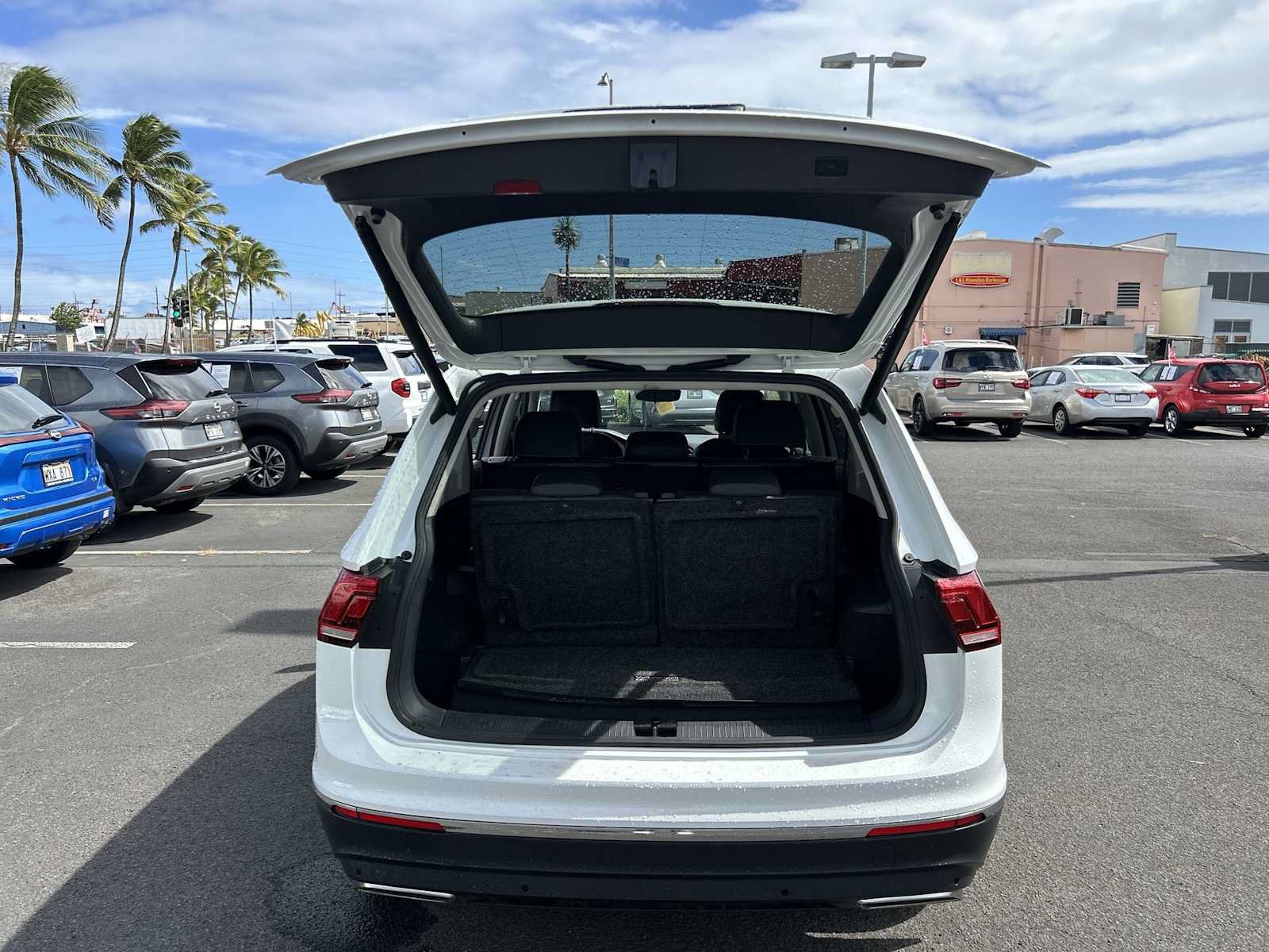 Used 2021 Volkswagen Tiguan SEL FWD image 19