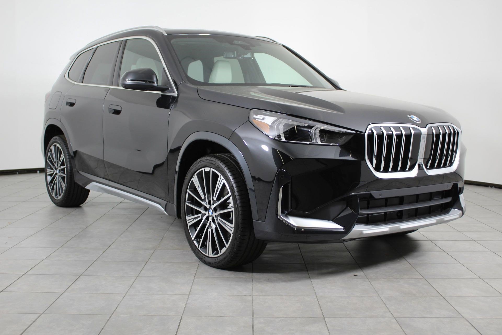 New 2026 BMW X1 xDrive28i w/ Technology Package image 7
