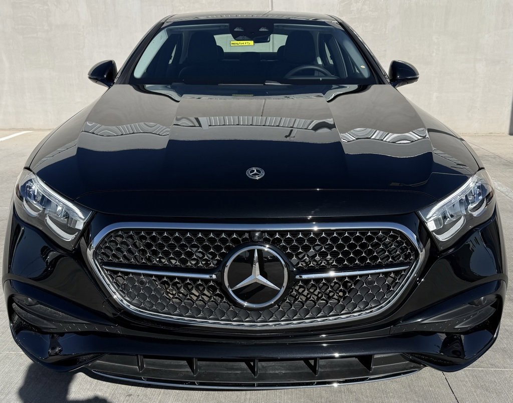 Used 2025 Mercedes-Benz E 350 Sedan image 2