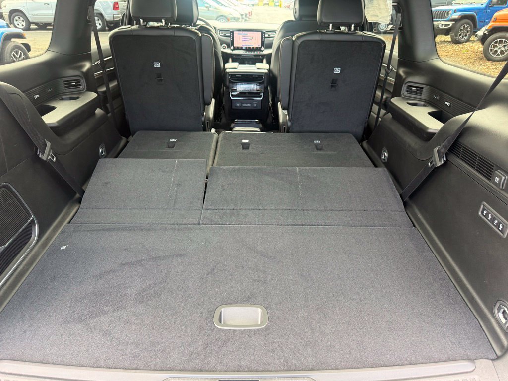 New 2026 Jeep Grand Wagoneer 4WD image 53