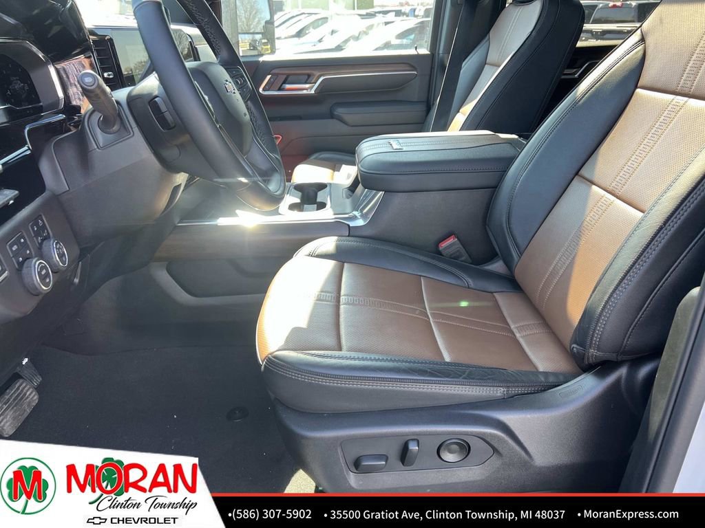 Certified 2025 Chevrolet Silverado 3500 High Country w/ High Country Premium Package image 20