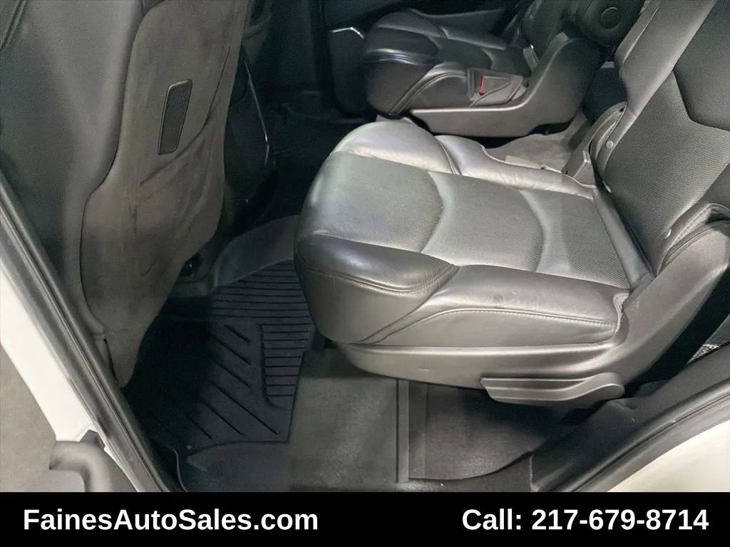 Used 2018 Cadillac Escalade Platinum image 36