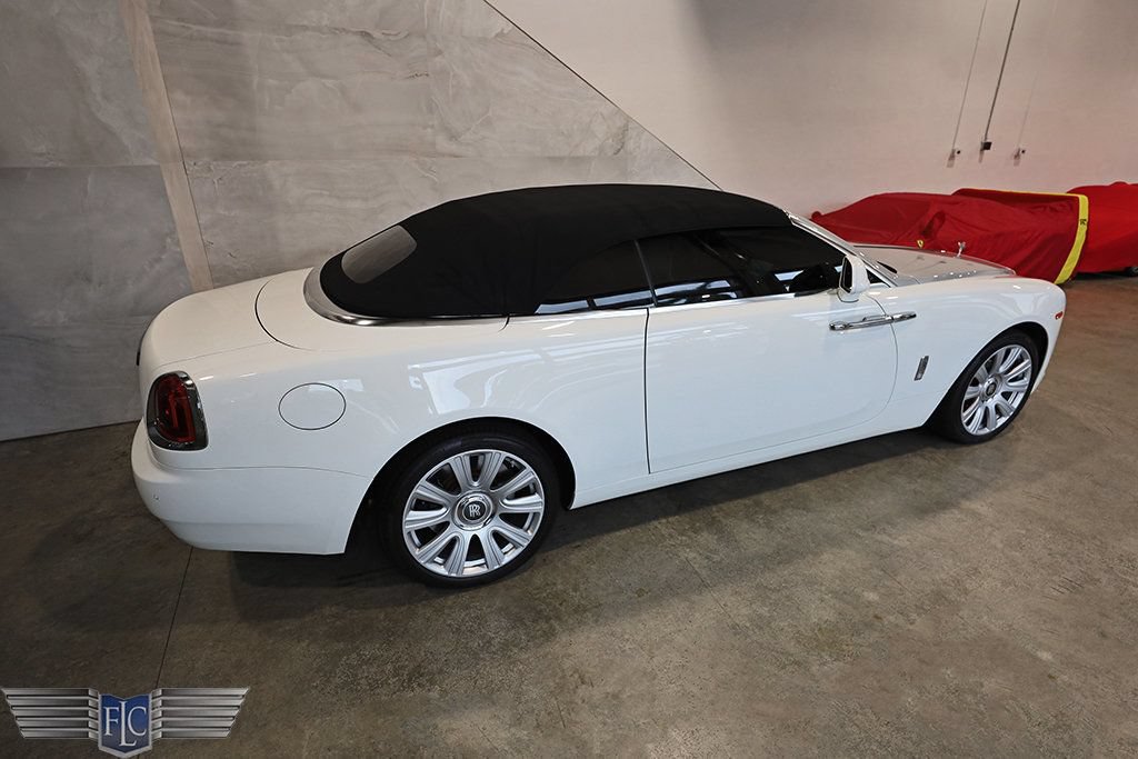 Used 2017 Rolls-Royce Dawn RWD image 53