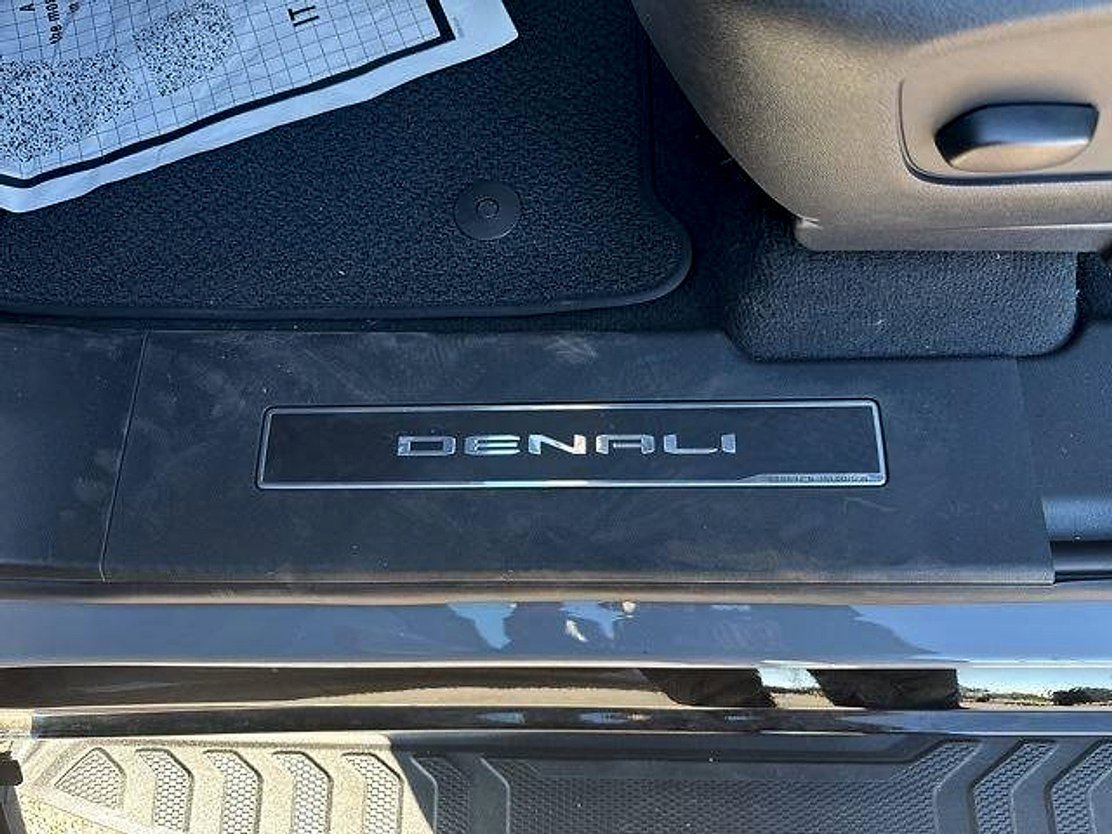 New 2024 GMC Sierra EV Denali AWD/4WD image 22