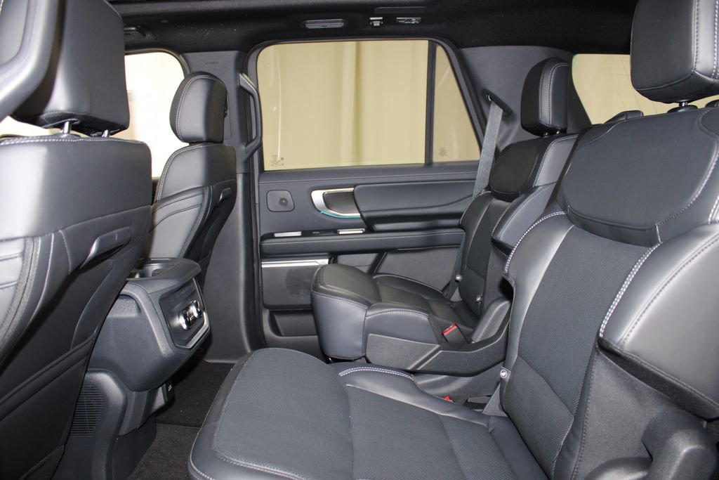 New 2025 Ford Expedition Platinum image 21