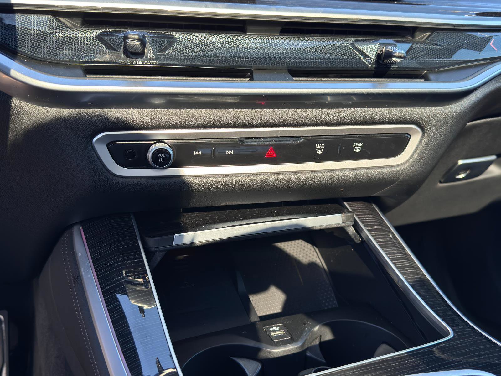 Used 2025 BMW X5 xDrive40i w/ M Sport Package image 21