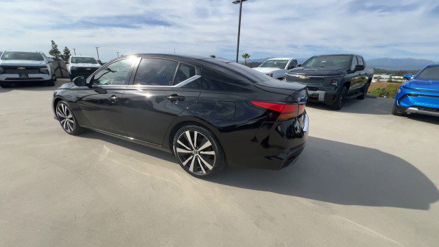 Used 2019 Nissan Altima 2.5 SR w/ SR Premium Package FWD image 6
