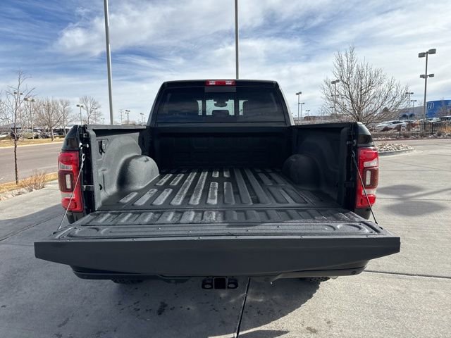 Used 2021 RAM 2500 Laramie w/ Body Color Bumper Group image 9