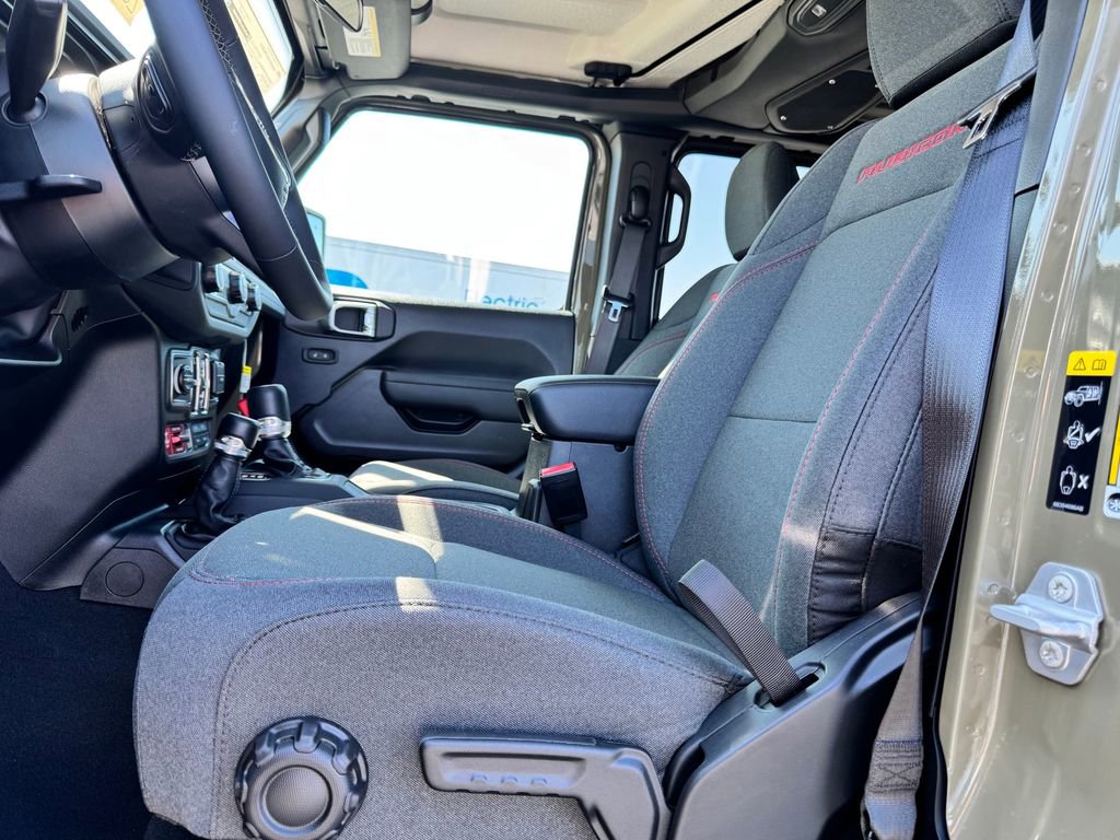 New 2026 Jeep Wrangler Unlimited Rubicon AWD/4WD image 15