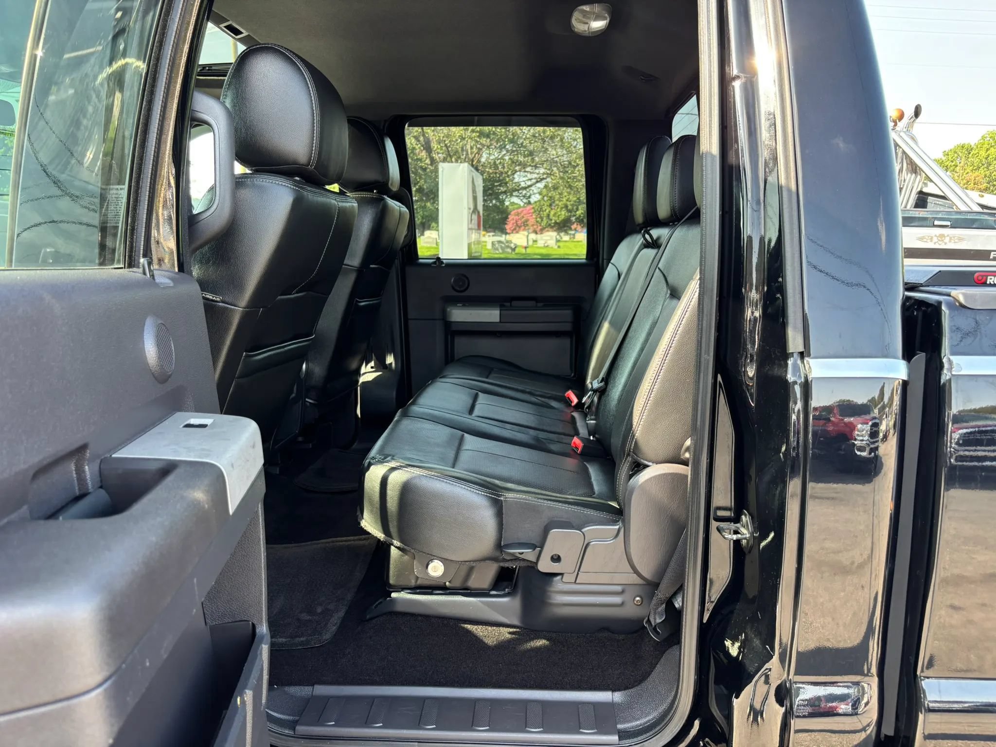 Used 2016 Ford F350 Lariat w/ Lariat Ultimate Package AWD/4WD image 24
