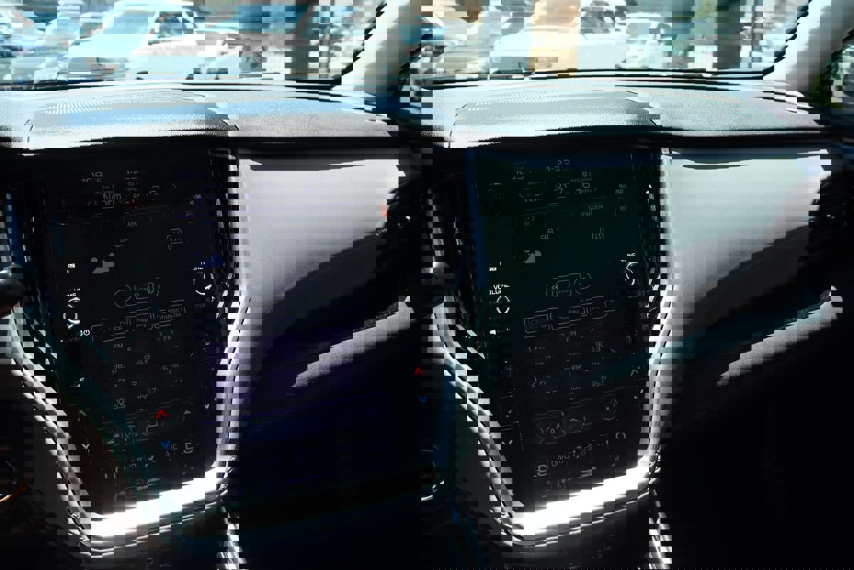 Used 2022 Subaru Outback Premium image 44