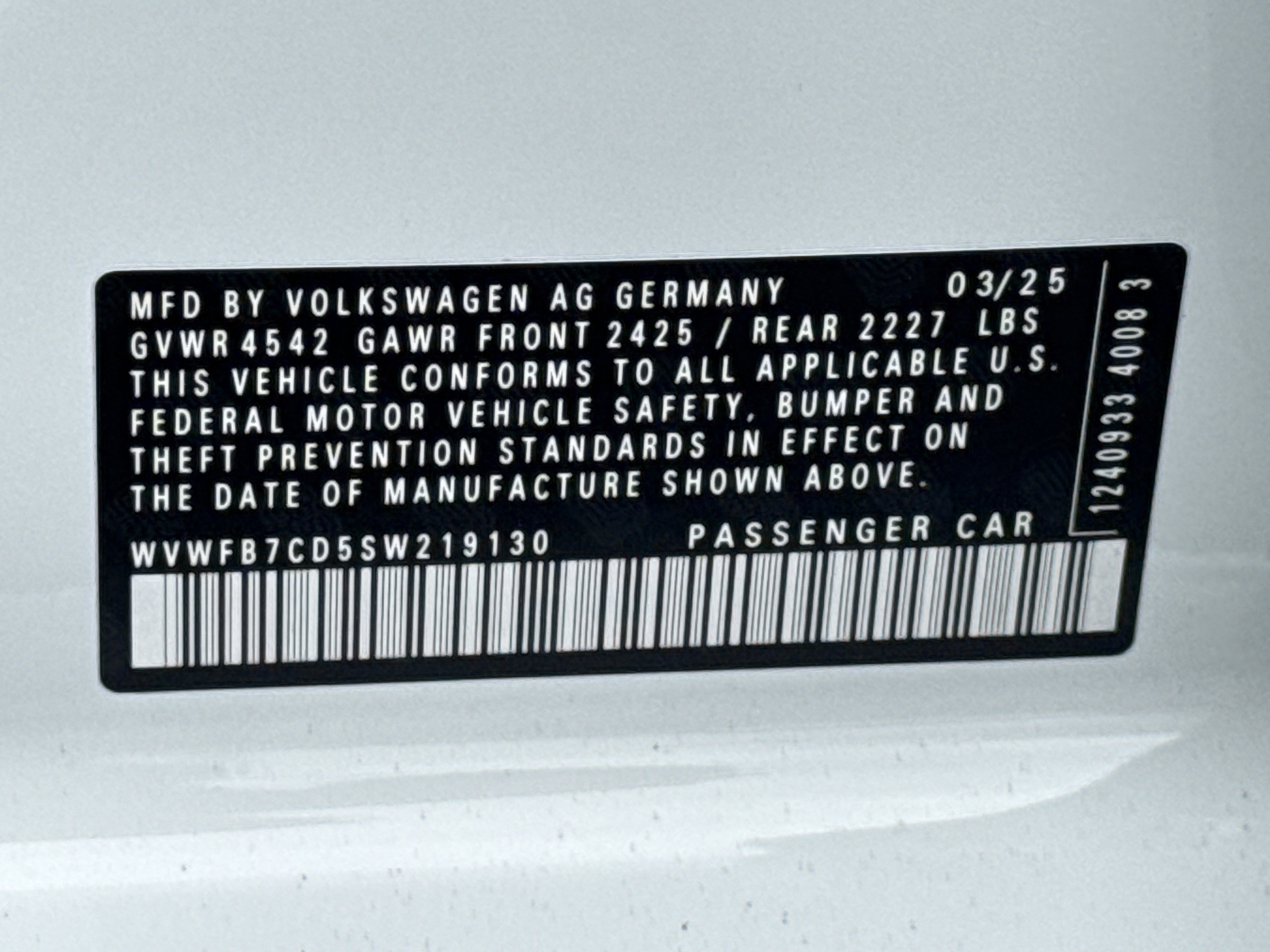 Used 2025 Volkswagen Golf R Black Edition image 34