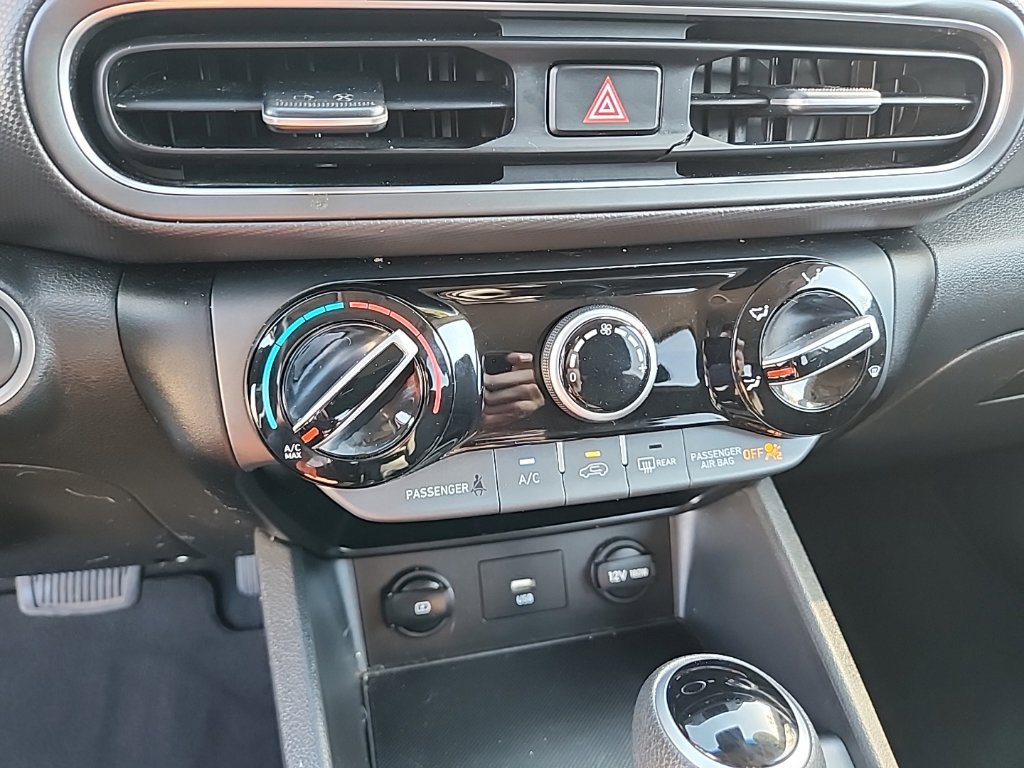 Used 2023 Hyundai Kona SEL AWD/4WD image 21