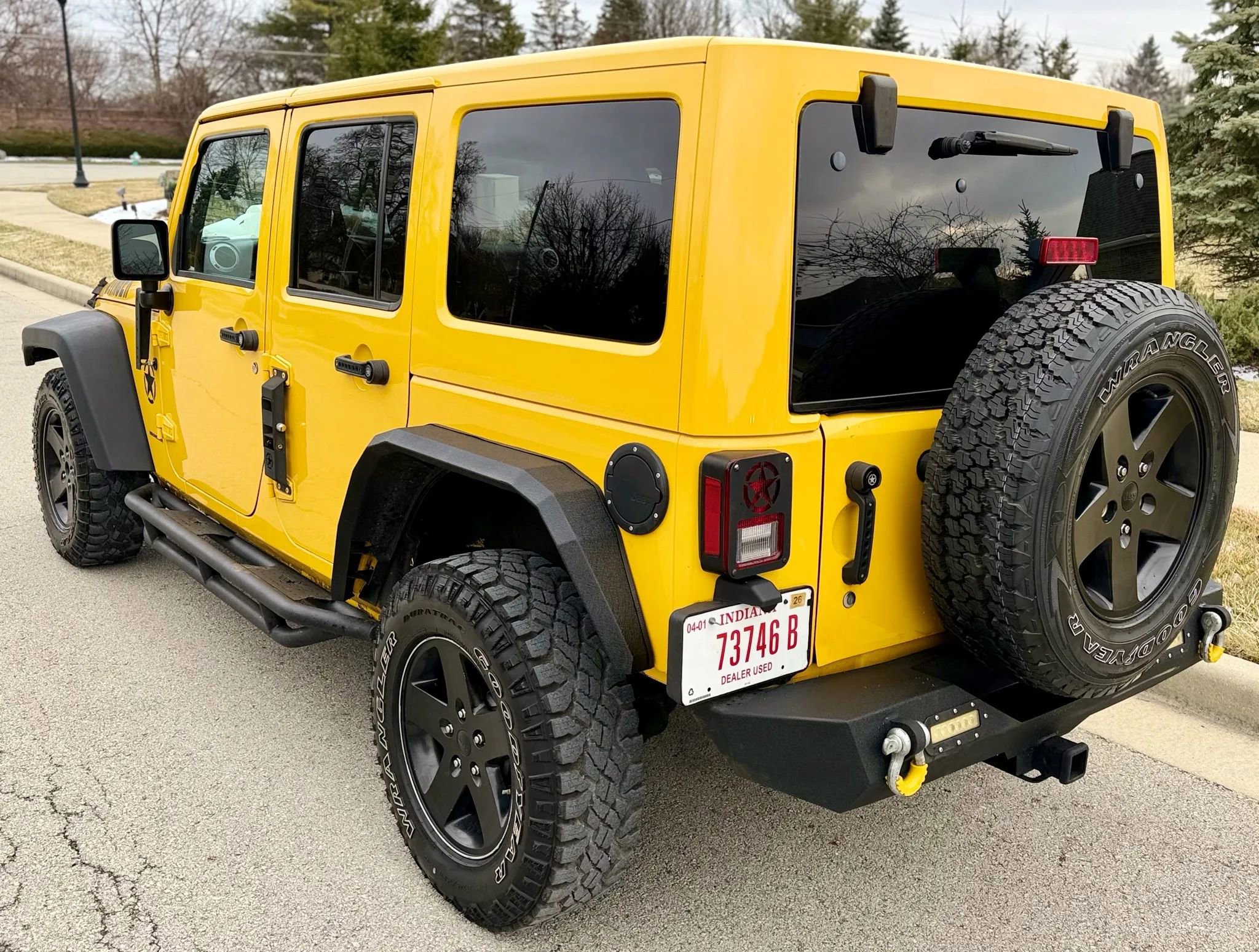 Used 2015 Jeep Wrangler Unlimited Sahara image 5