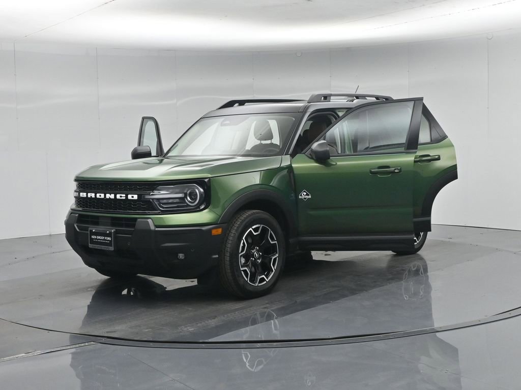 Used 2025 Ford Bronco Sport Outer Banks w/ Outer Banks Tech Package+ AWD/4WD image 34
