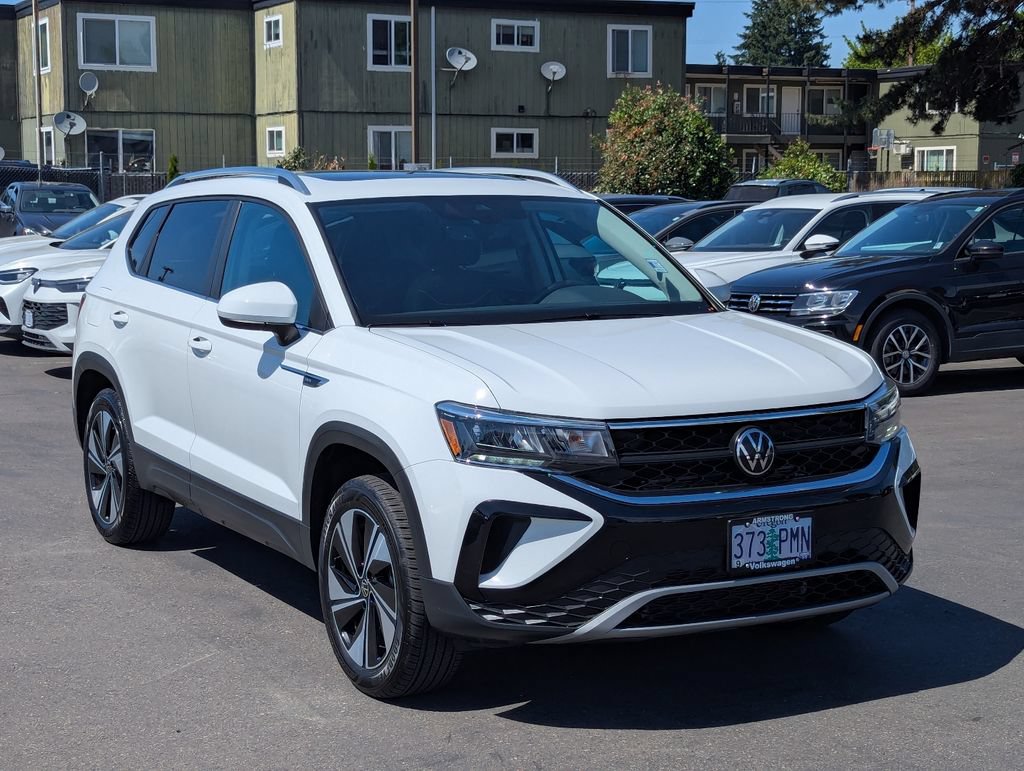 Used 2023 Volkswagen Taos SE AWD/4WD image 7