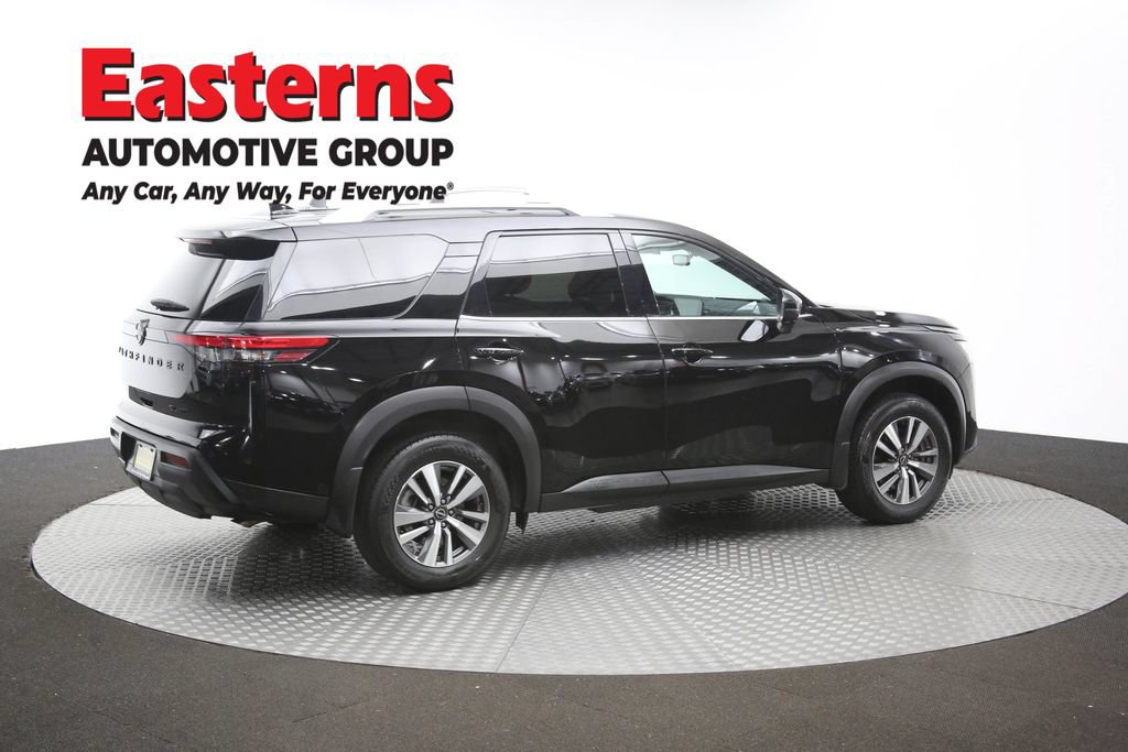 Used 2023 Nissan Pathfinder SL w/ Lighting Package (N92) AWD/4WD image 43