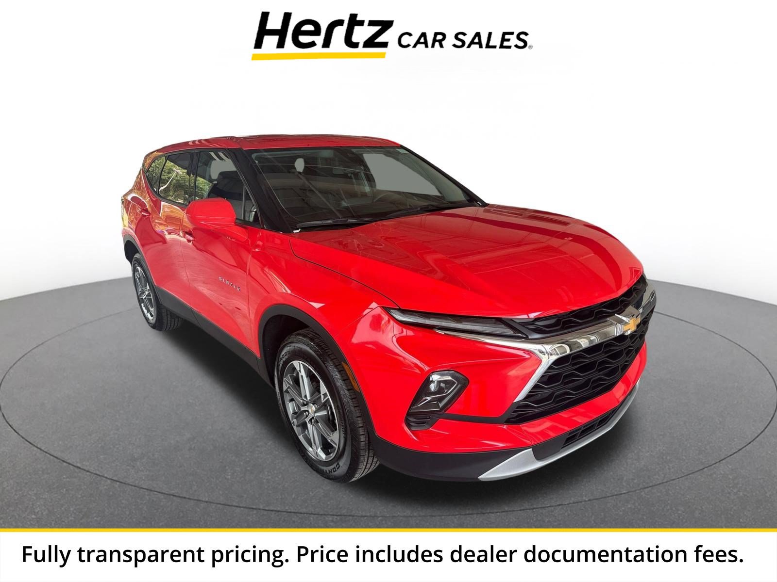 Used 2025 Chevrolet Blazer LT FWD image 1