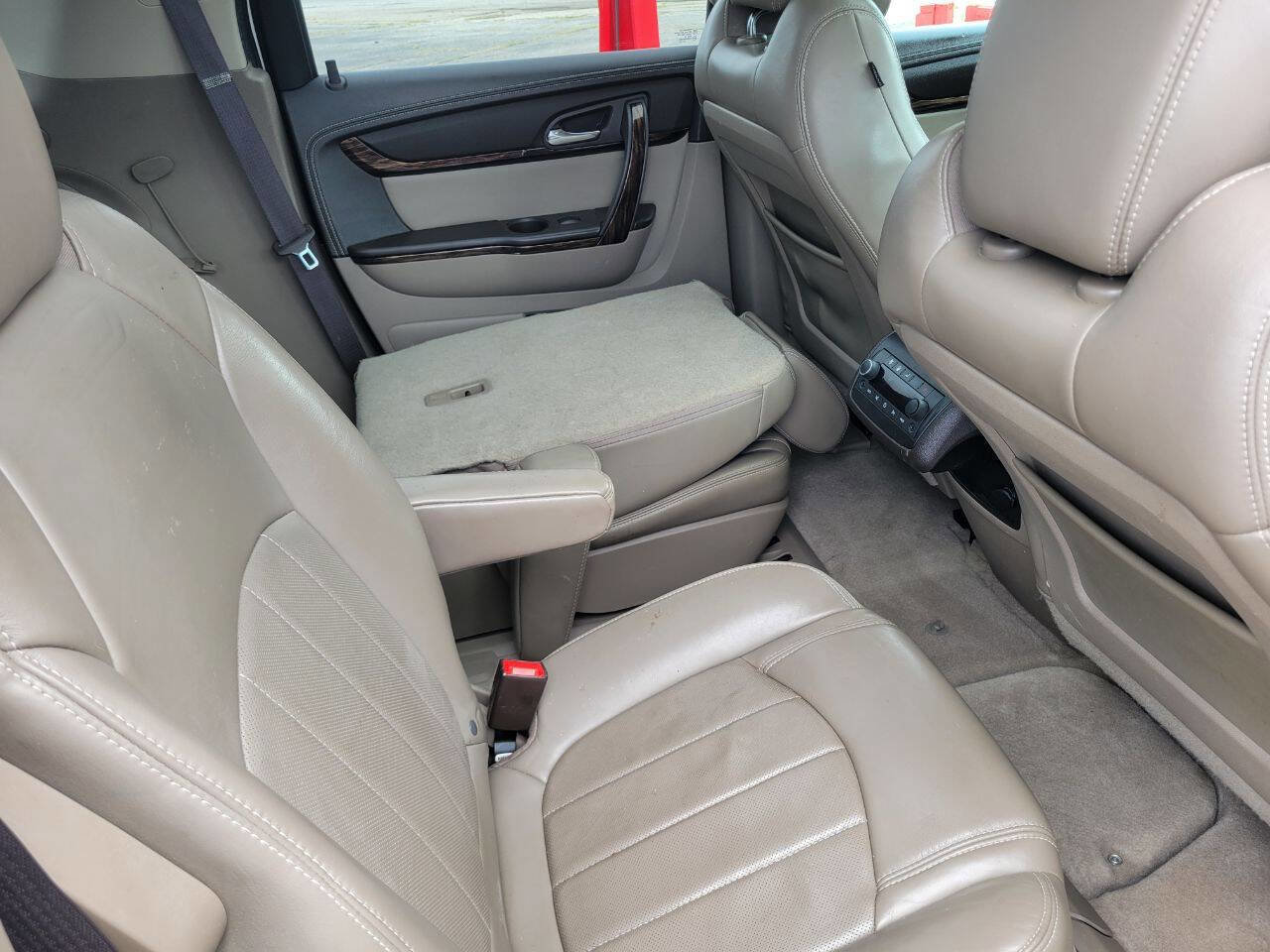 Used 2013 GMC Acadia Denali image 11