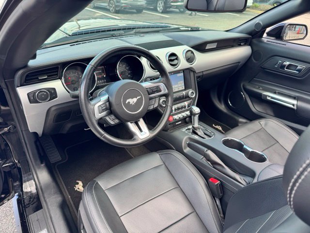 Used 2017 Ford Mustang GT Premium w/ Equipment Group 401A RWD image 26