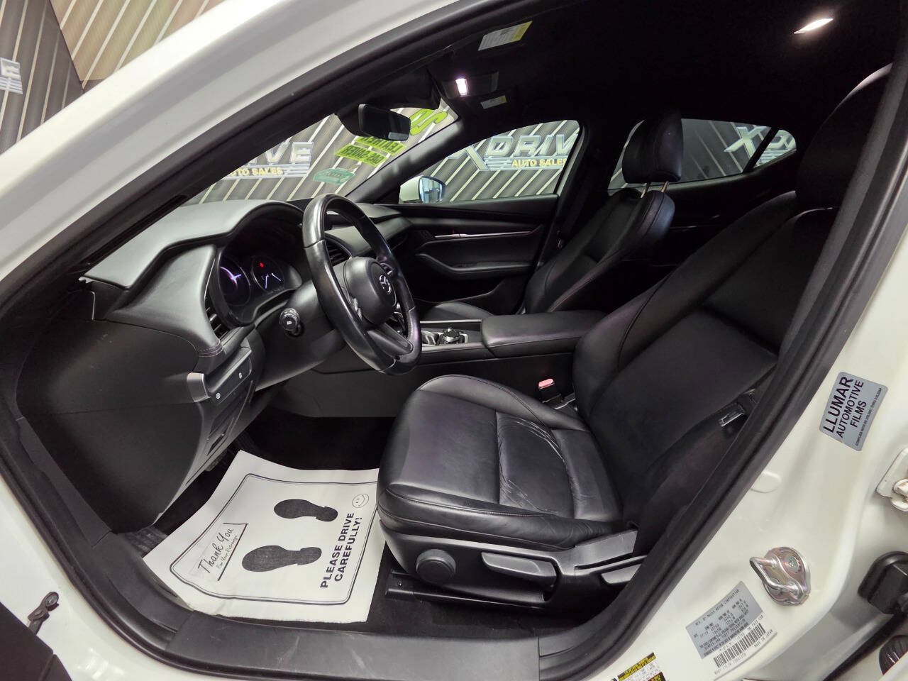 Used 2020 MAZDA MAZDA3 Hatchback FWD image 17