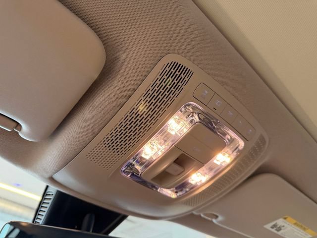 Certified 2023 Mercedes-Benz GLB 250 4MATIC image 33
