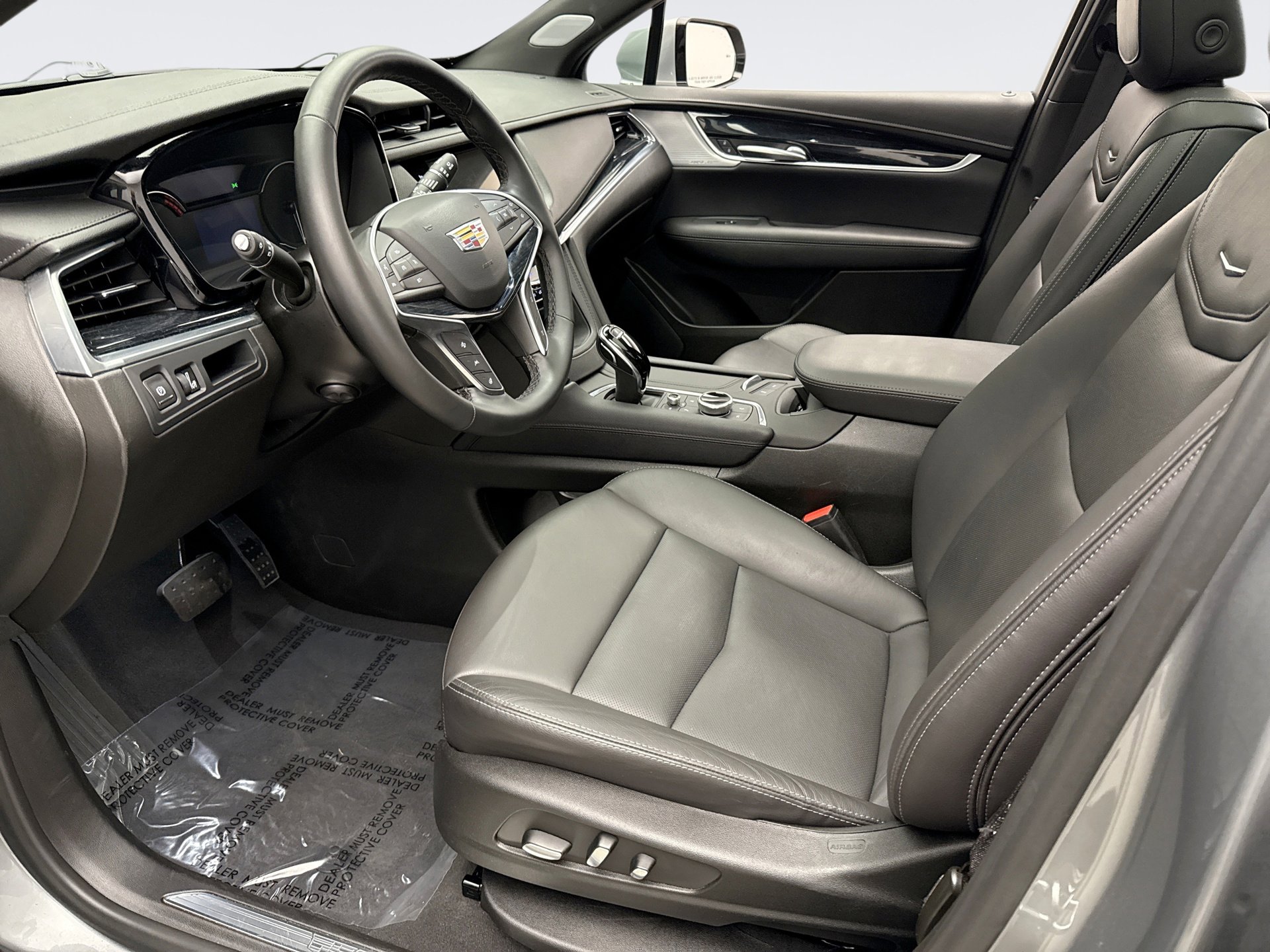 Used 2025 Cadillac XT5 Premium Luxury image 10