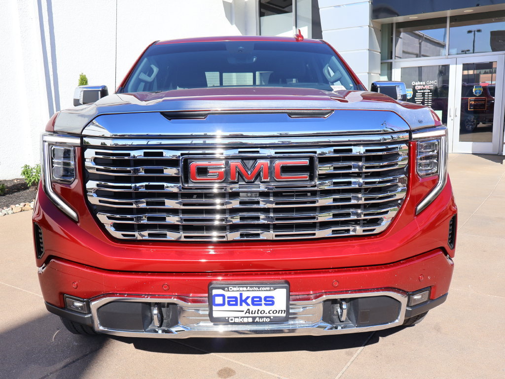 Used 2023 GMC Sierra 1500 Denali w/ Denali Reserve Package AWD/4WD image 2