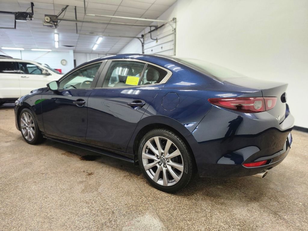 Used 2021 MAZDA MAZDA3 s image 3