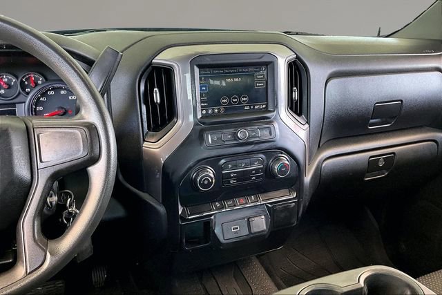 Used 2019 Chevrolet Silverado 1500 Custom Trail Boss w/ Custom Convenience Package AWD/4WD image 9
