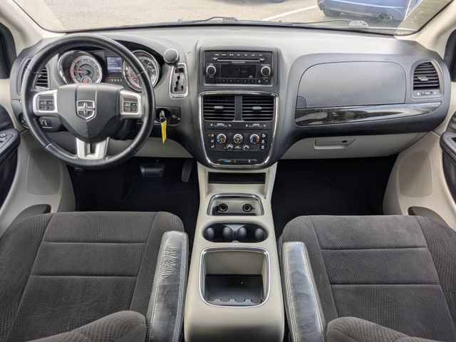Used 2013 Dodge Grand Caravan SXT w/ Rear Park Assist Pkg FWD image 20