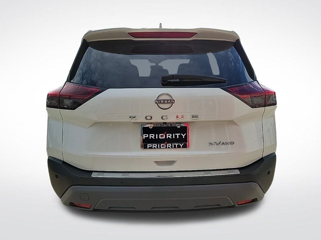 Certified 2022 Nissan Rogue SV image 4