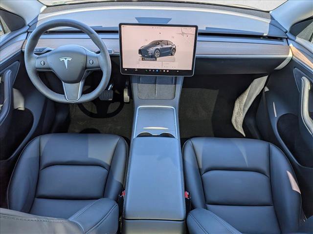 Used 2025 Tesla Model Y Long Range RWD image 18