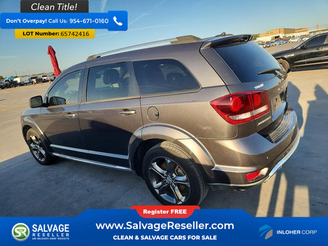 Used 2015 Dodge Journey Crossroad w/ Flexible Seating Group FWD image 3