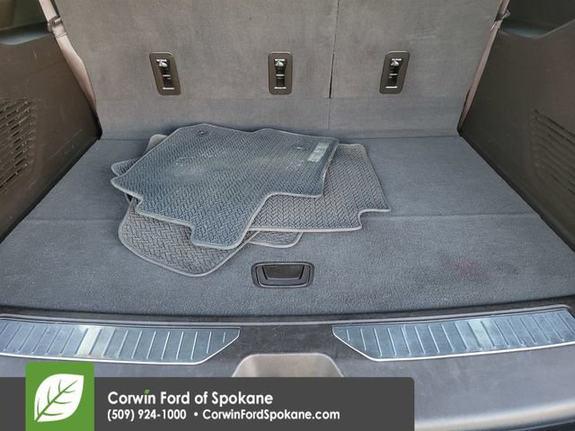 Used 2021 GMC Yukon XL Denali w/ Denali Premium Package image 23