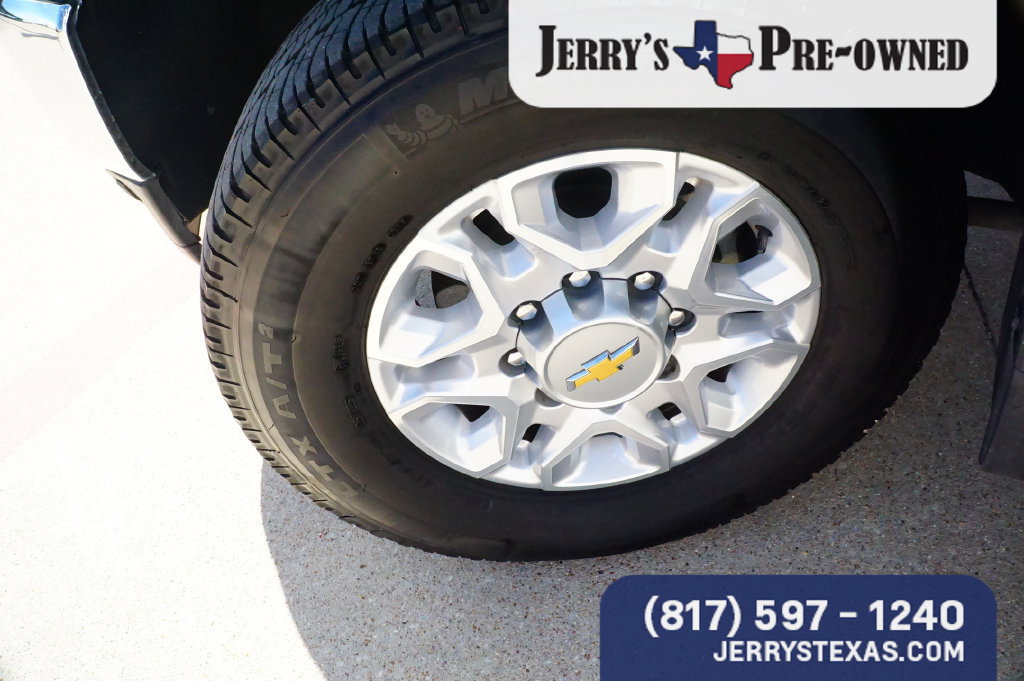 Used 2022 Chevrolet Silverado 3500 LTZ w/ LTZ Texas Edition AWD/4WD image 9