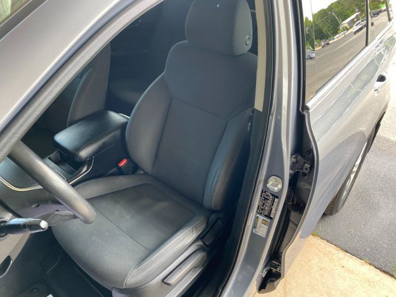 Used 2019 Kia Sorento L FWD image 14