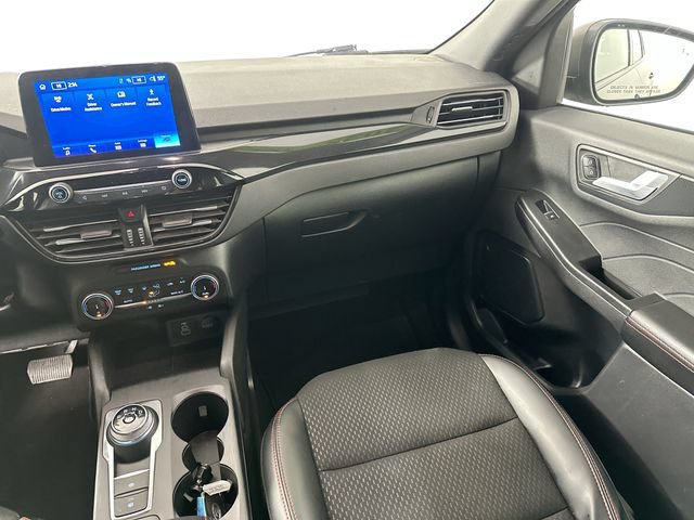Used 2025 Ford Escape ST-Line AWD/4WD image 24